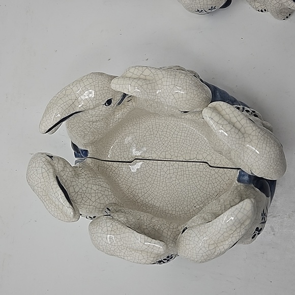 Dedham Pottery / Potting Shed Table Centerpiece 8 3/4 in. - Picture 3 of 6